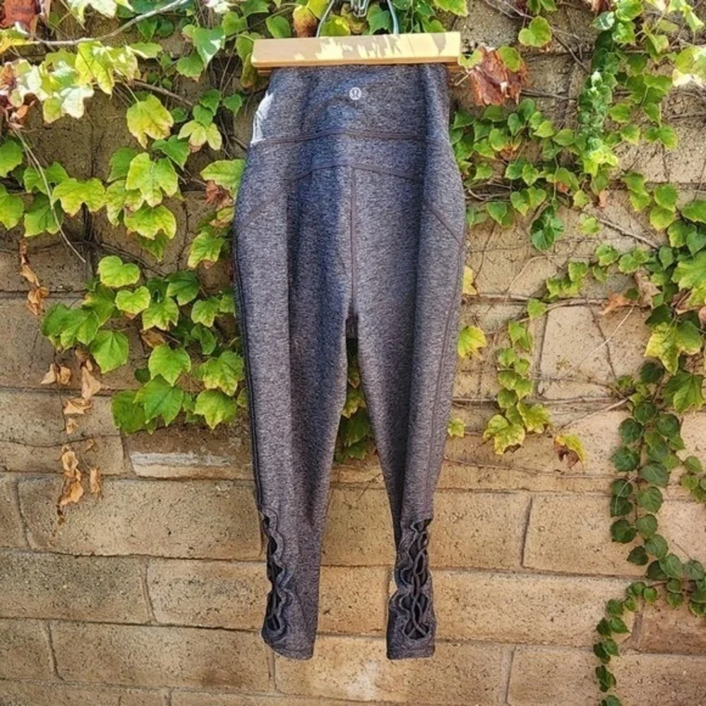 Lululemon Tied To It Crop 21 Black 4 EUC Mesh Lace Up Yoga Leggings Capris Pants